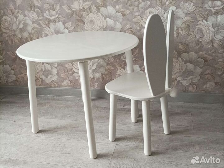 Детский столик и стульчик