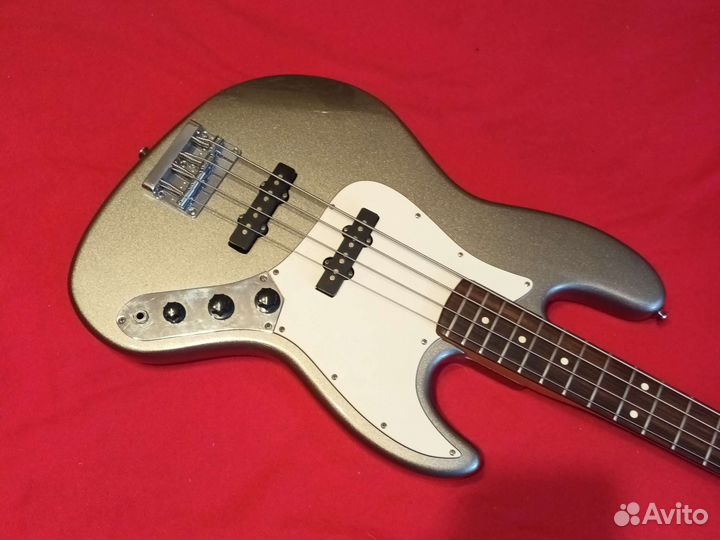 Fender Jazz Bass Silver 2009. Mexico