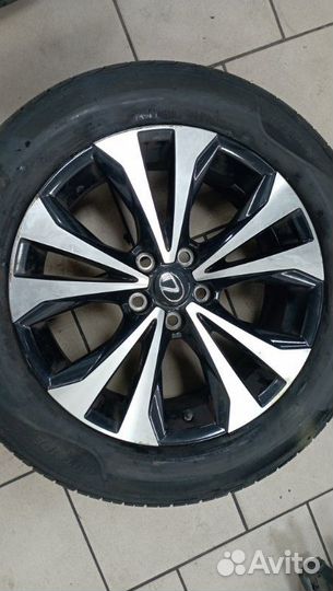 Комплект оригинальных колес на lexus nx