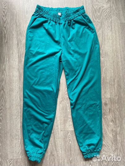 Спортивный костюм новый