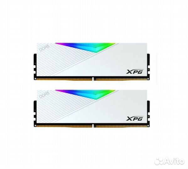 Adata 64Gb (AX5U6000C3032G-dclarwh)