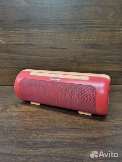 Портативная беспроводная колонка telefunken