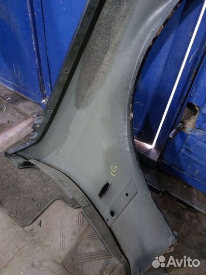 Крыло левое на BMW e39