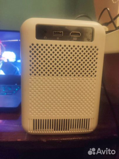 Byintek U4 проектор