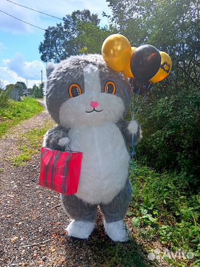 Поздравление от белого мишки, ростовые куклы