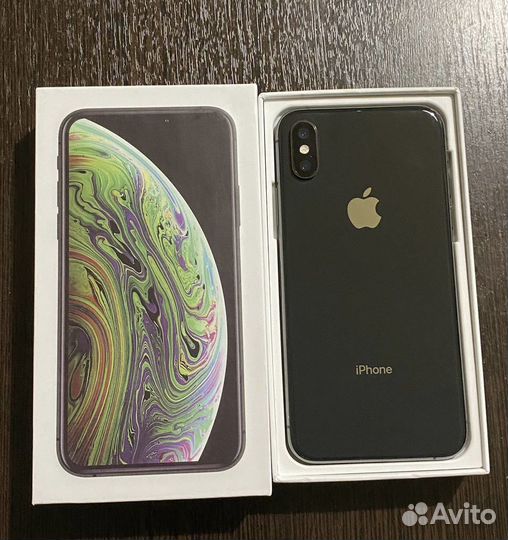 Телефон iPhone XS