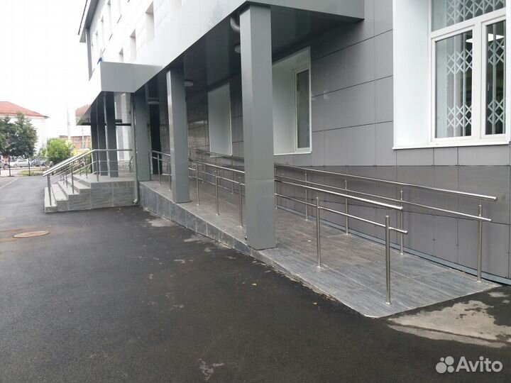 Поручень для пандуса