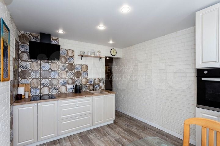 3-к. квартира, 76 м², 9/10 эт.