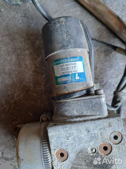 Гидронасос крышки багажника на Mercedes w220