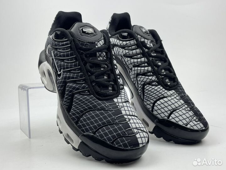 Кроссовки женские nike air max tn