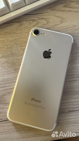 Телефон iPhone 7 32 gb на донора