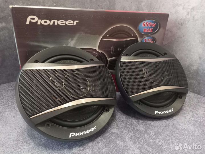 Автомобильные динамики 16 см 