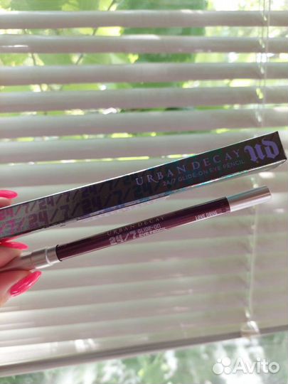 Urban Decay love drug водостойкий