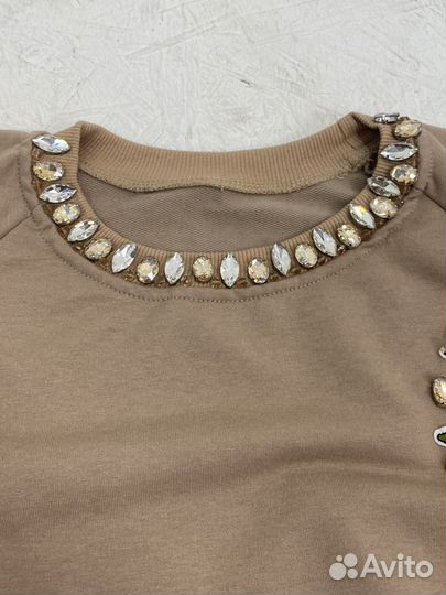 Свитшот женский со стразами