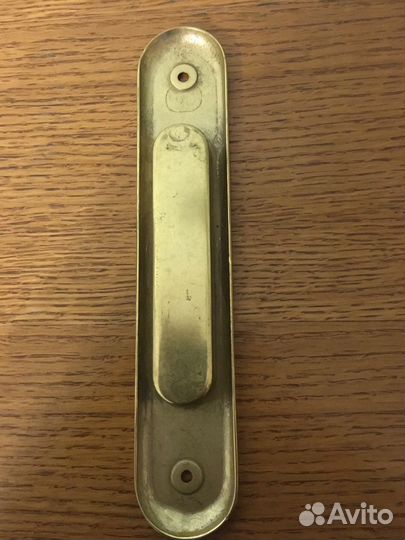 Дверная ручка