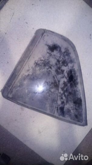 Стекло двери задней правой (форточка) для Mitsubis