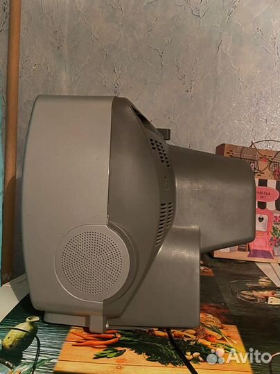 Телевизор polar