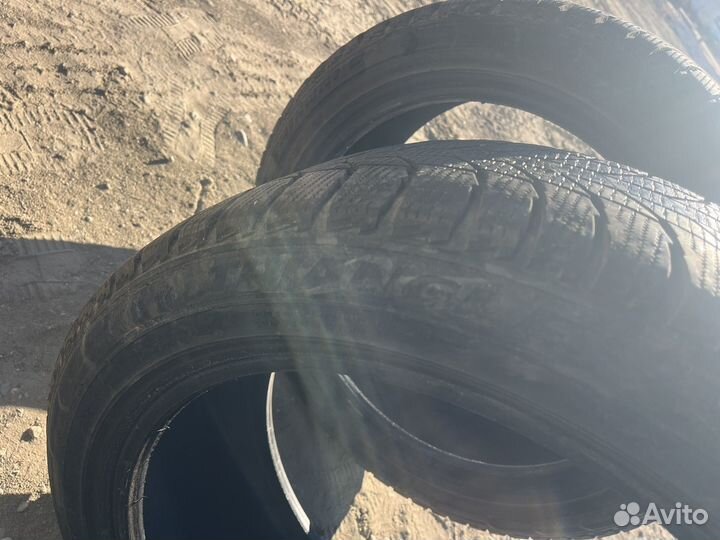 Triangle Snowlink PL02 235/45 R18