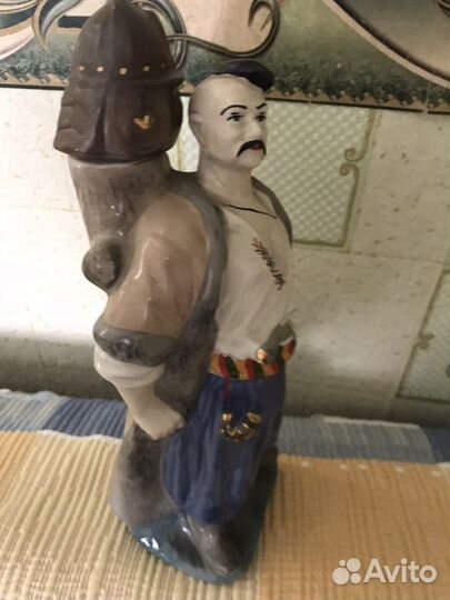 Фарфоровые статуэтки