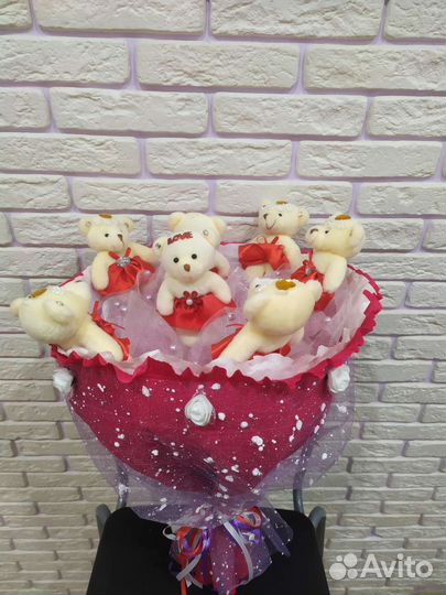 Букет из мишек игрушек