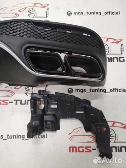 Диффузор хром и черные насадки Mercedes GLS 63 AMG