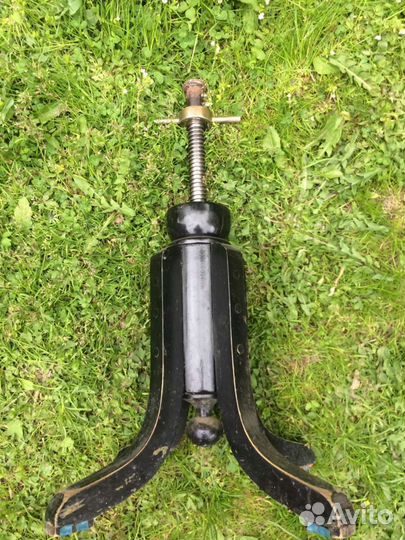 Ножка стула вращающаяся старинная