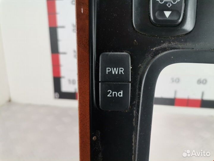 Б/У Б/У Накладка декоративная на кулису (рамка