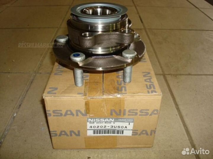 Nissan 40202-3US0A Ступица пер. j10e перед лев