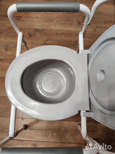 Туалетный стул