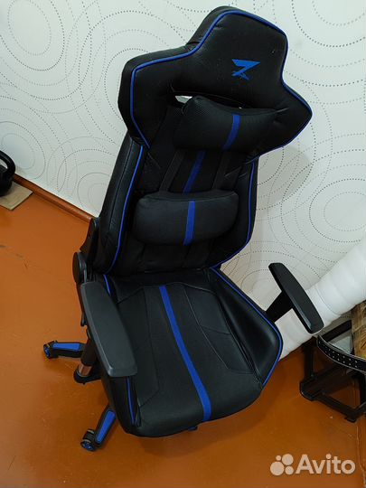 Компьютерное кресло