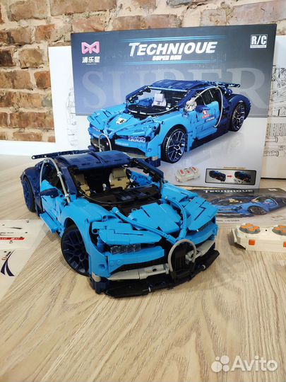 Аналог Lego Technic Bugatti Chiron с моторизацией