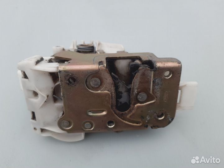 Замок двери передней правой Ford Mondeo 3