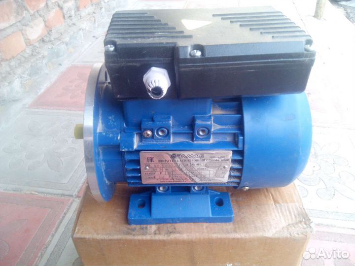 Электродвигатель 220В