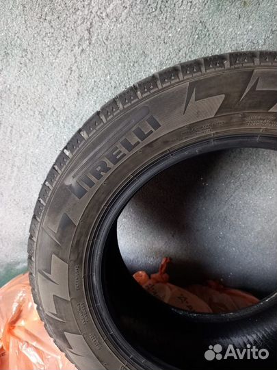 Pirelli Ice Zero 205/60 R16