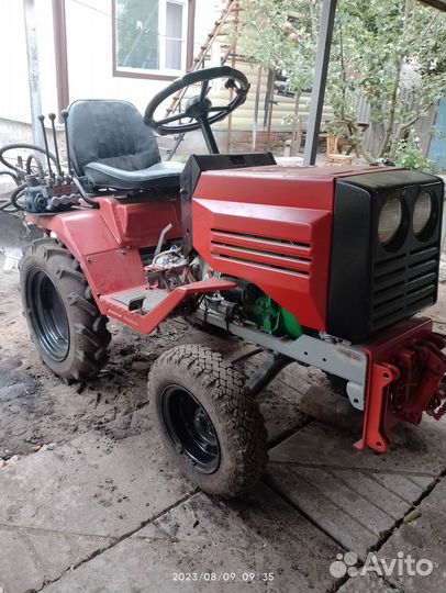 Минитрактор кмз-012