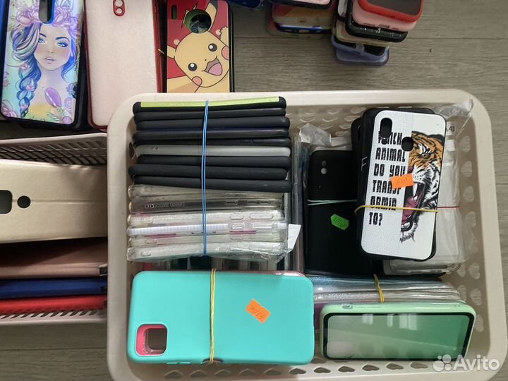 Чехлы на телефон