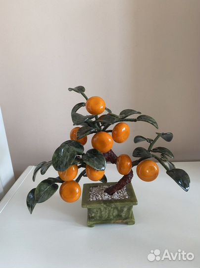 Мандариновое дерево из камня