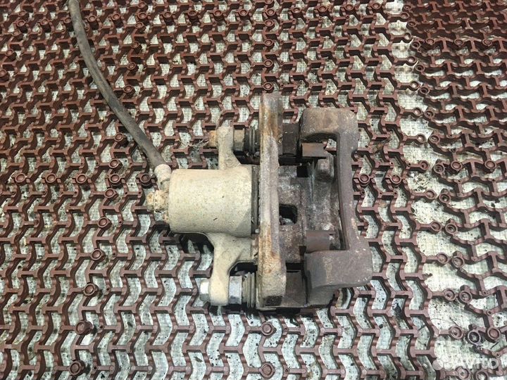 Суппорт задний правый Hyundai ix35