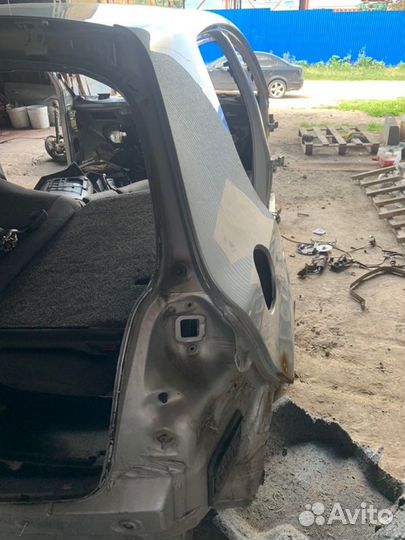 Крыло заднее правое Volkswagen Golf 1K BSE 2008