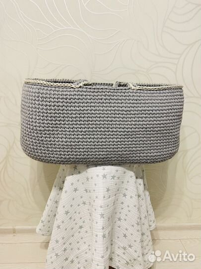 Вязаная люлька-переноска для малышей