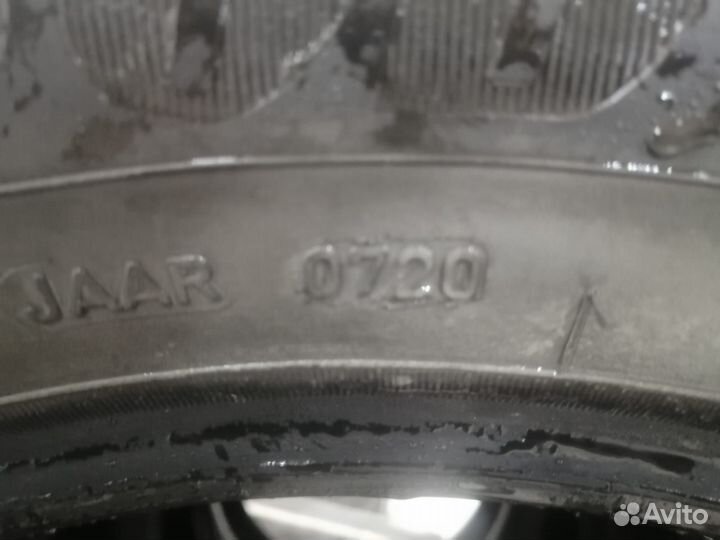 Goodyear UltraGrip Ice 215/65 R17