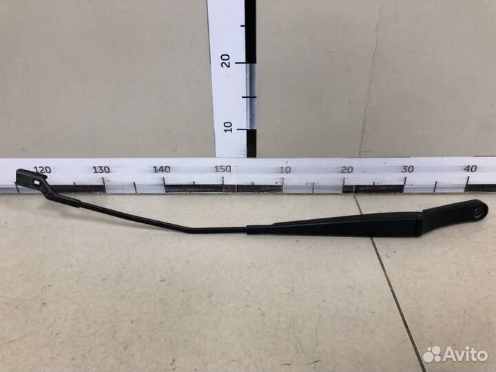 Поводок стеклоочистителя передний правый Volkswage