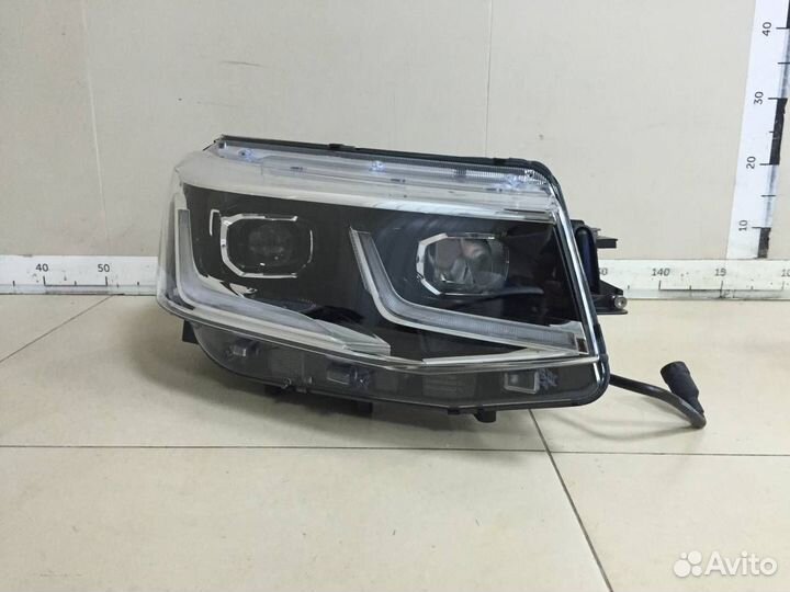 Фара правая Volkswagen Taos