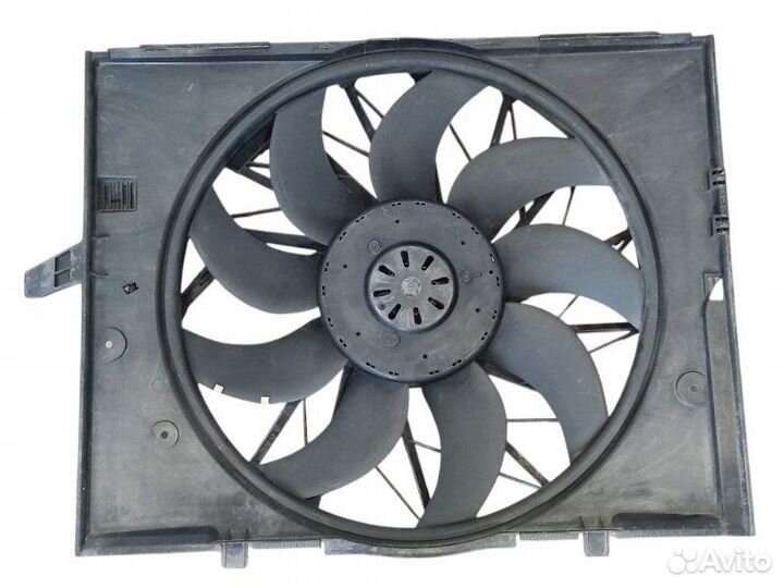 Кожух вентилятора с вентилятором Bmw