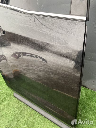 Задняя правая дверь Mazda CX-7