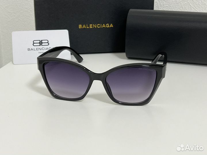 Солнцезащитные очки balenciaga