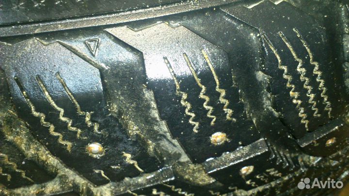 Kumho I'Zen RV Stud KC16 225/65 R17