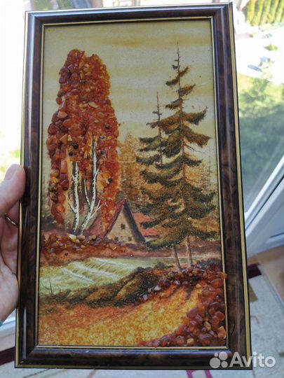 Картина из янтаря