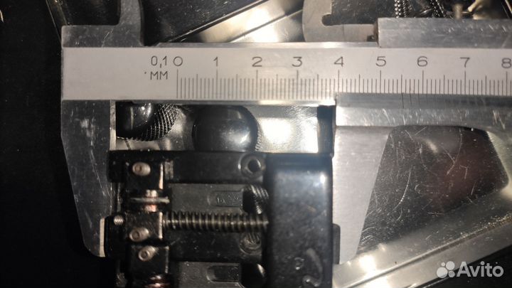 Ручки потенциометров и бридж для бас гитары