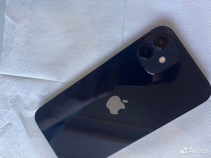 iPhone 12, 64 ГБ